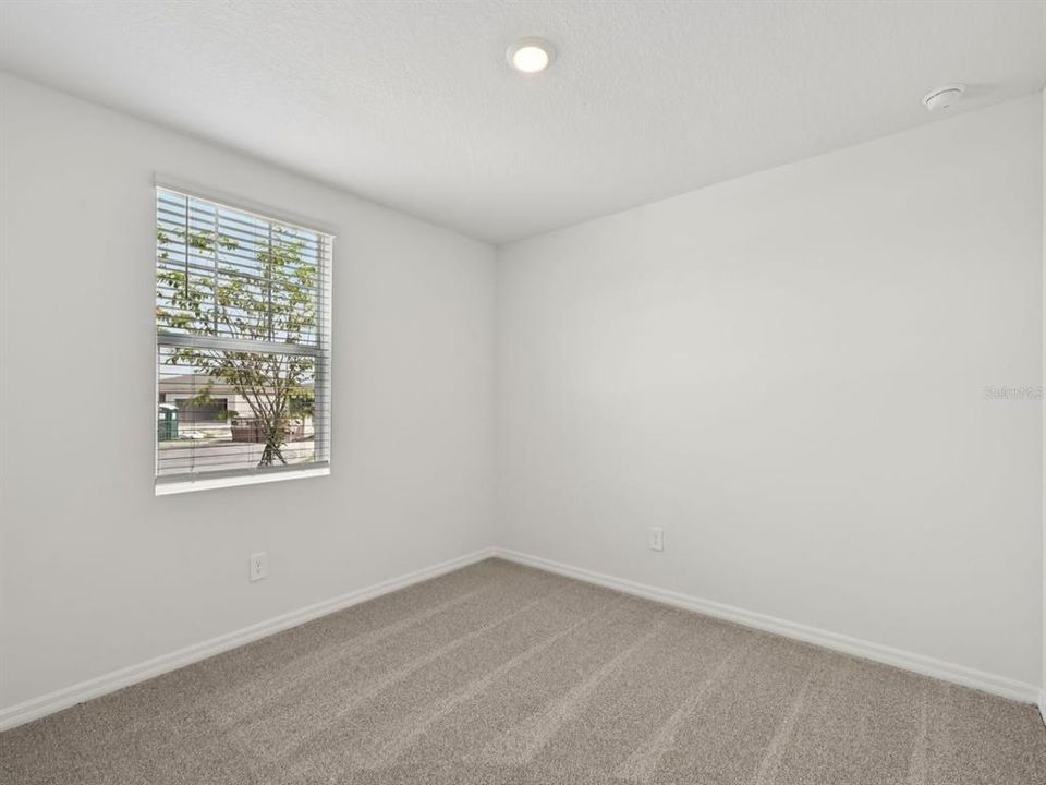 En Venta: $349,000 (4 camas, 2 baños, 1840 Pies cuadrados)