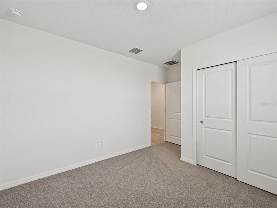 En Venta: $349,000 (4 camas, 2 baños, 1840 Pies cuadrados)