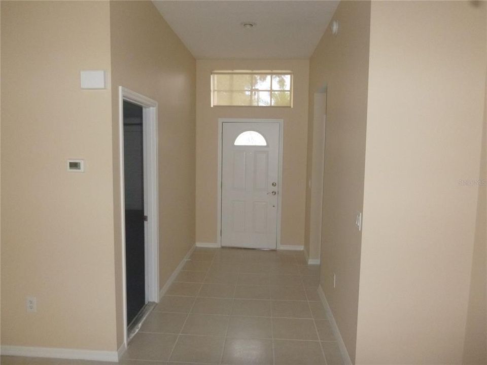 For Rent: $2,500 (3 beds, 2 baths, 1527 Square Feet)