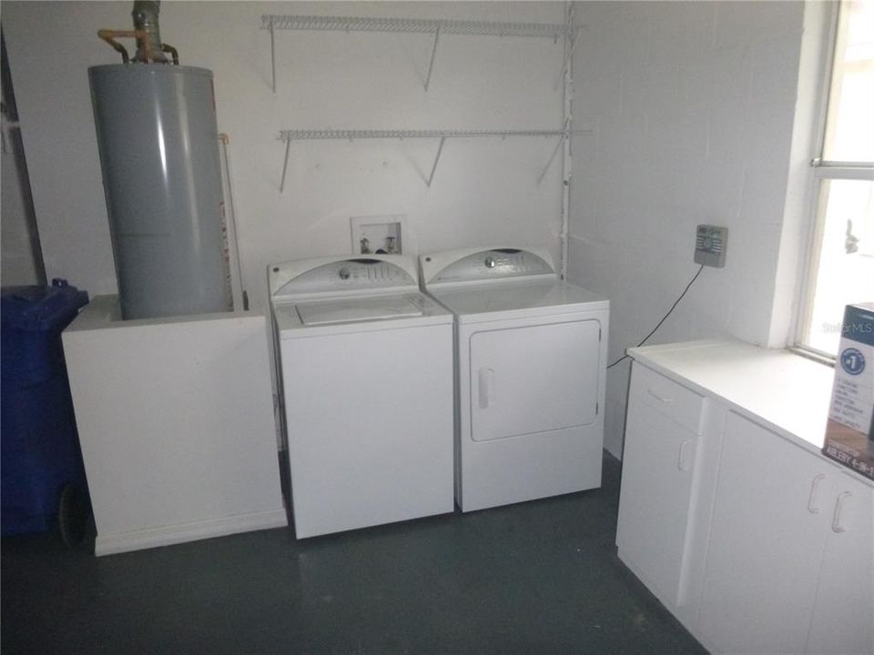 For Rent: $2,500 (3 beds, 2 baths, 1527 Square Feet)