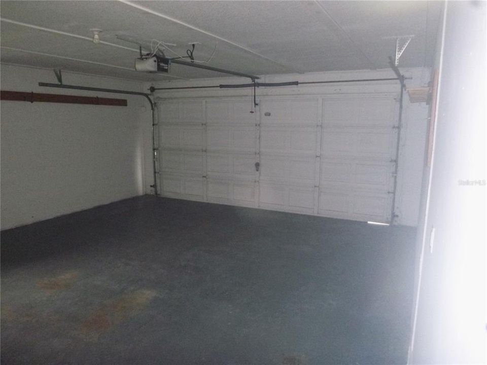 For Rent: $2,500 (3 beds, 2 baths, 1527 Square Feet)