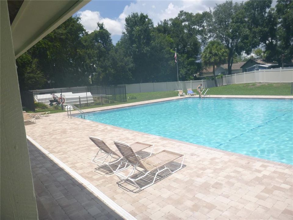 For Rent: $2,500 (3 beds, 2 baths, 1527 Square Feet)