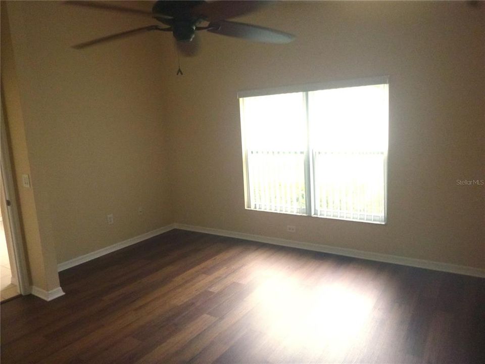 For Rent: $2,500 (3 beds, 2 baths, 1527 Square Feet)