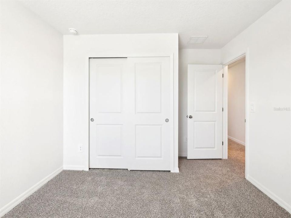 На продажу: $358,190 (4 спален, 2 ванн, 2503 Квадратных фут)