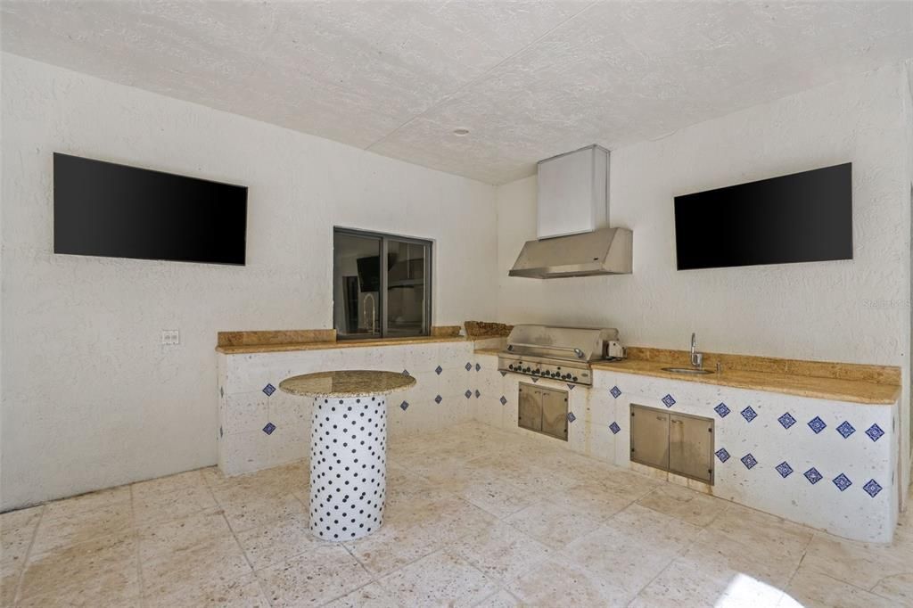 For Rent: $15,000 (7 beds, 7 baths, 6080 Square Feet)