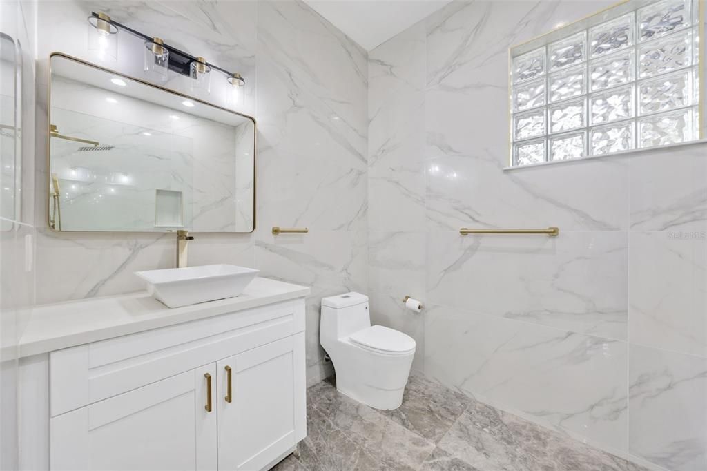 For Rent: $15,000 (7 beds, 7 baths, 6080 Square Feet)