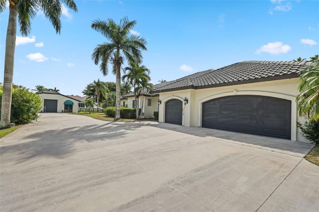 For Rent: $15,000 (7 beds, 7 baths, 6080 Square Feet)