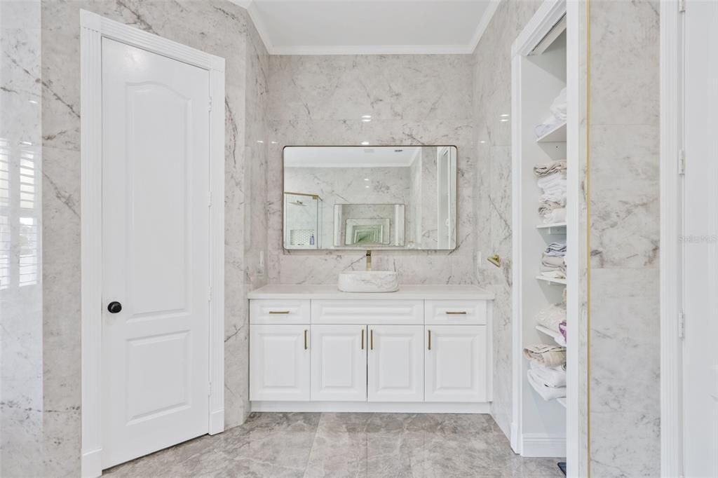 For Rent: $15,000 (7 beds, 7 baths, 6080 Square Feet)