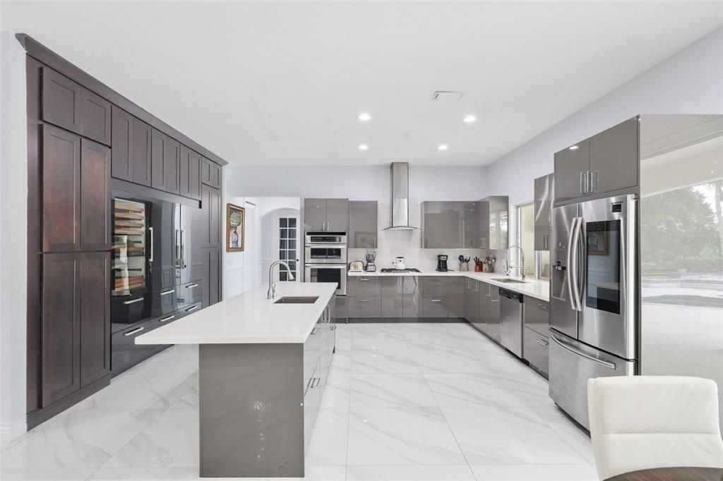 For Rent: $15,000 (7 beds, 7 baths, 6080 Square Feet)