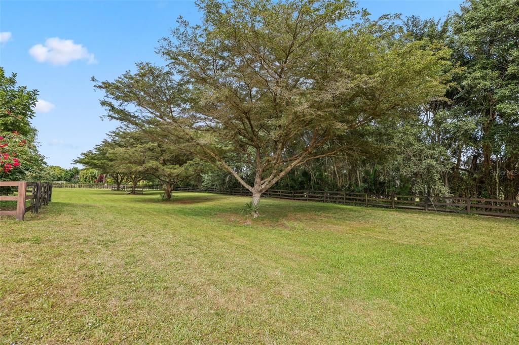 For Rent: $15,000 (7 beds, 7 baths, 6080 Square Feet)