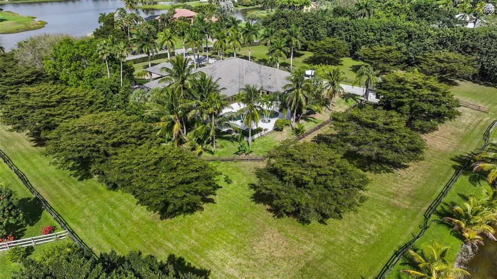 For Rent: $15,000 (7 beds, 7 baths, 6080 Square Feet)