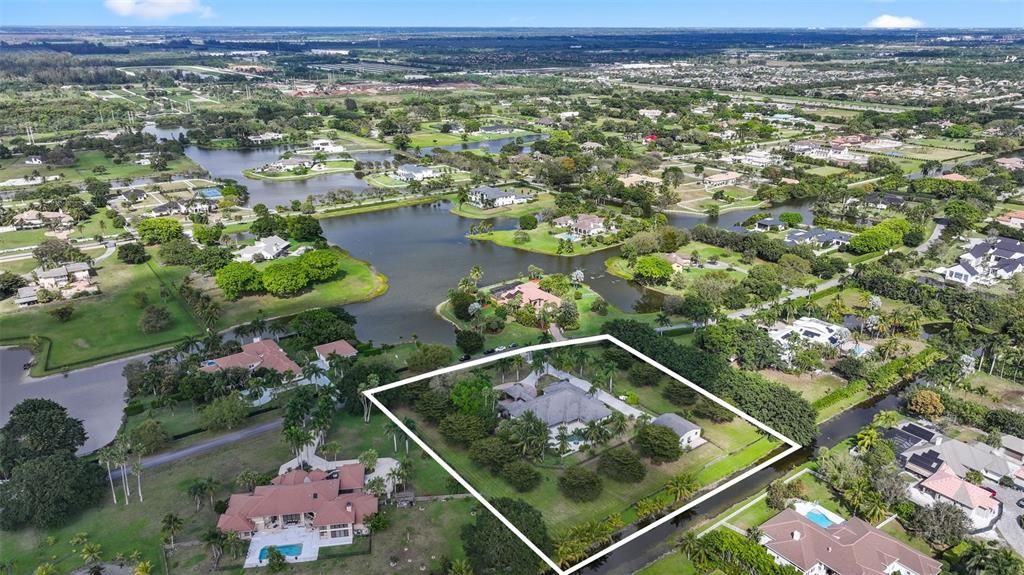 For Rent: $15,000 (7 beds, 7 baths, 6080 Square Feet)