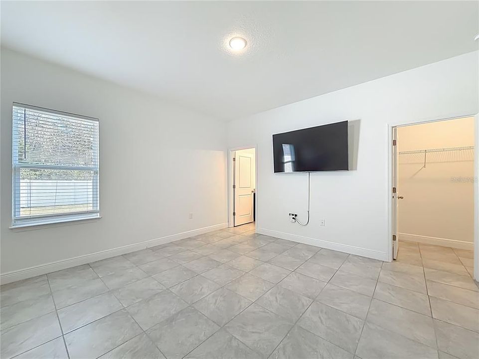 На продажу: $315,000 (4 спален, 2 ванн, 1578 Квадратных фут)