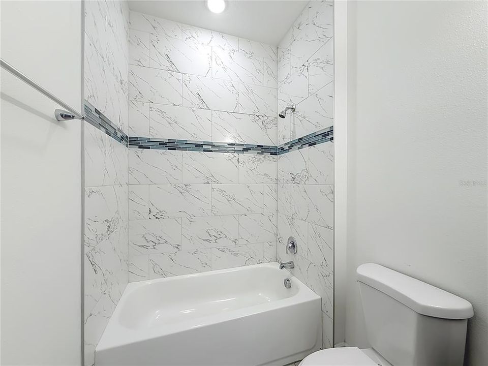 На продажу: $315,000 (4 спален, 2 ванн, 1578 Квадратных фут)