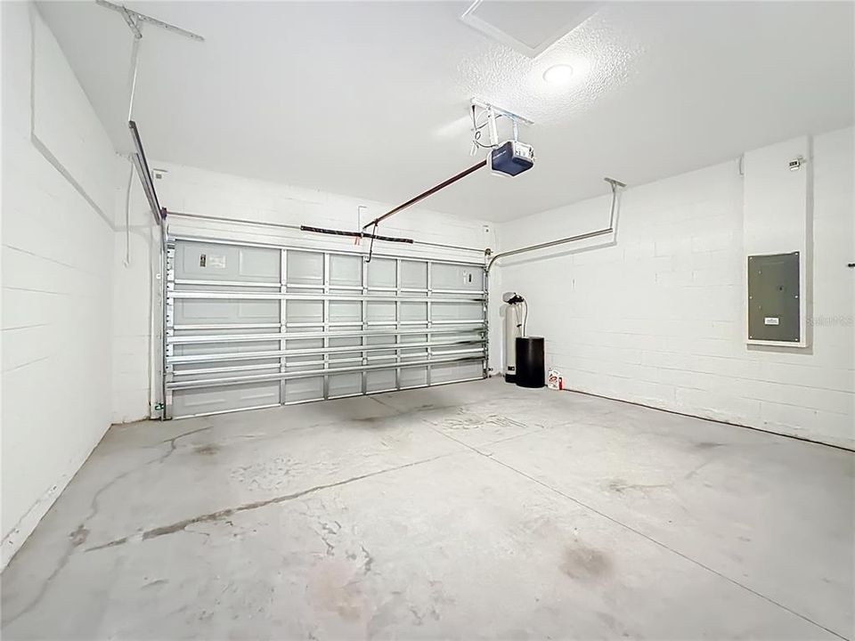 На продажу: $315,000 (4 спален, 2 ванн, 1578 Квадратных фут)