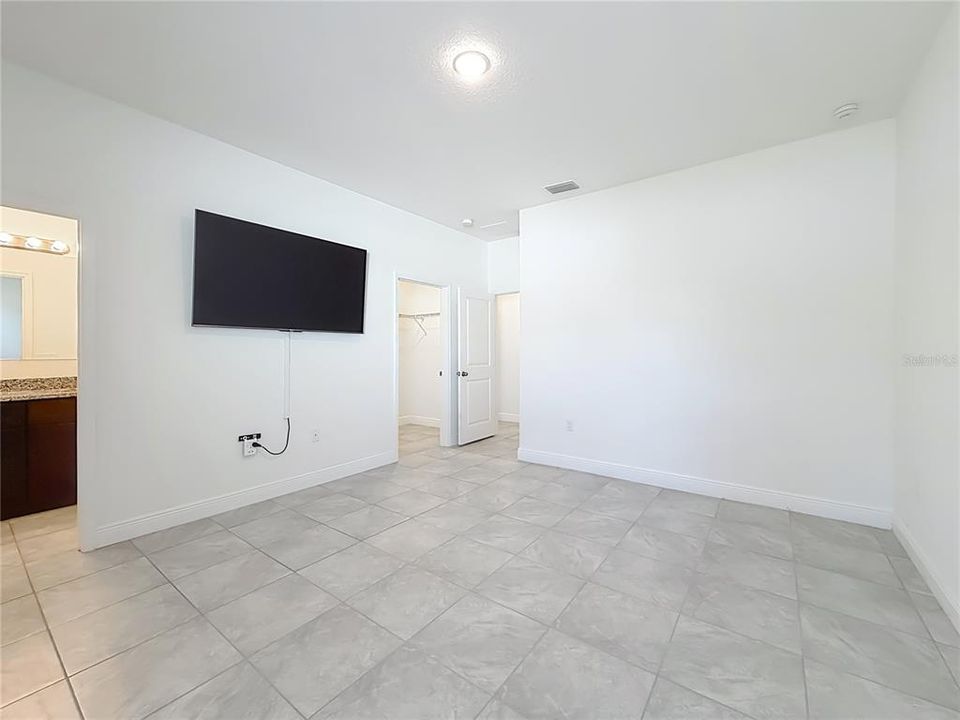 На продажу: $315,000 (4 спален, 2 ванн, 1578 Квадратных фут)