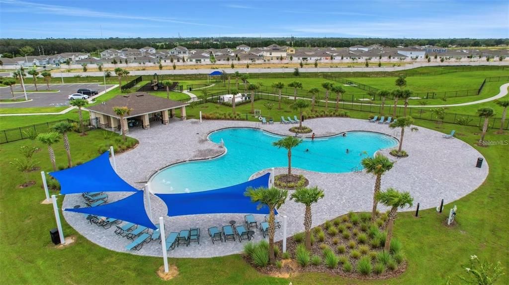 出租: $2,150 (4 贝兹, 2 浴室, 1600 平方英尺)