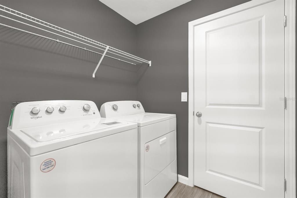 出租: $2,150 (4 贝兹, 2 浴室, 1600 平方英尺)