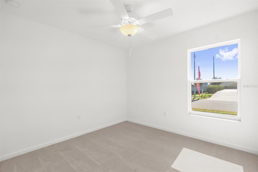 出租: $2,150 (4 贝兹, 2 浴室, 1600 平方英尺)