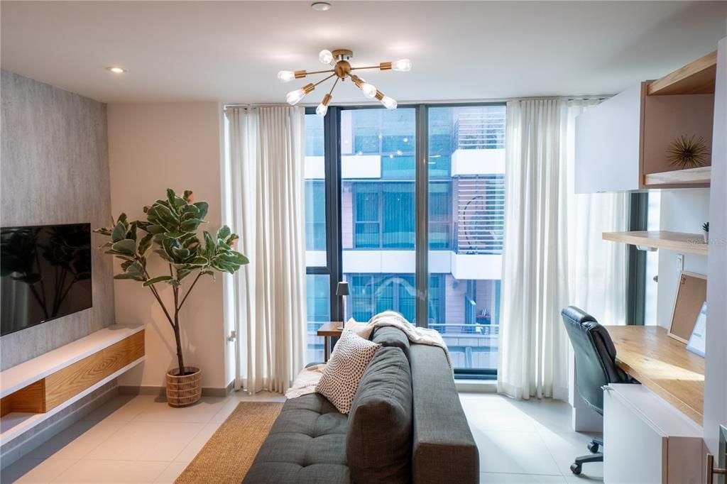 For Rent: $2,800 (1 beds, 1 baths, 695 Square Feet)