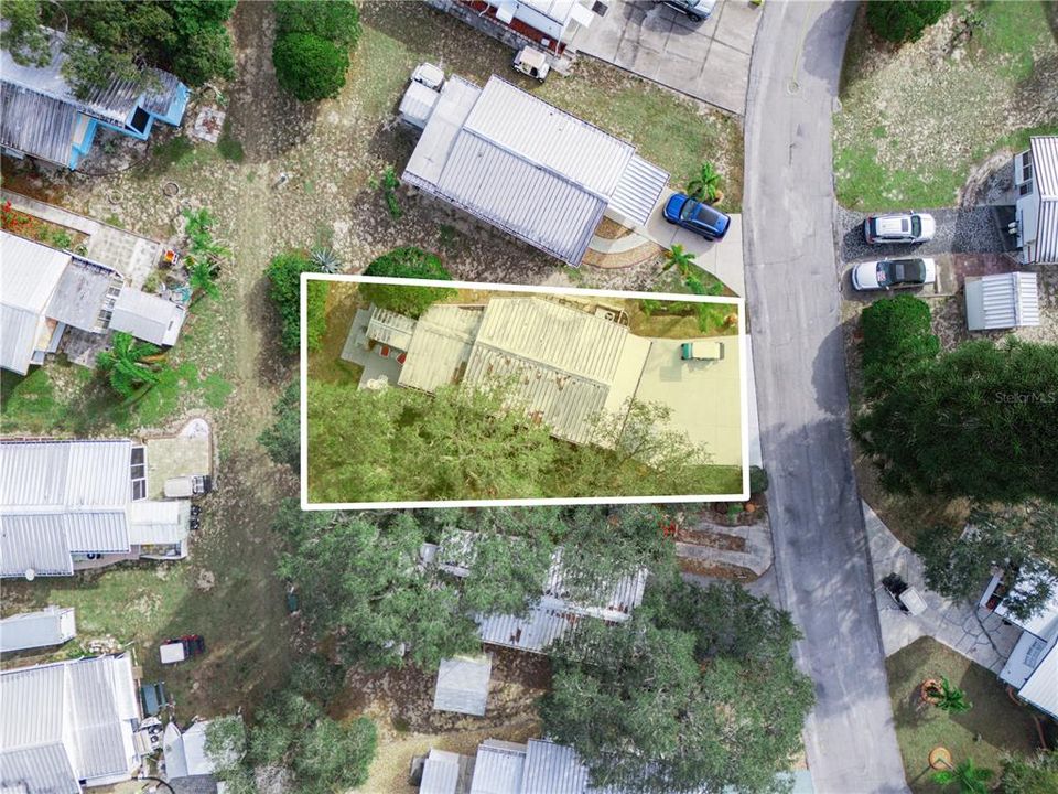 For Sale: $120,000 (2 beds, 2 baths, 878 Square Feet)