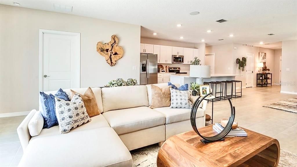 For Rent: $2,895 (4 beds, 3 baths, 2106 Square Feet)