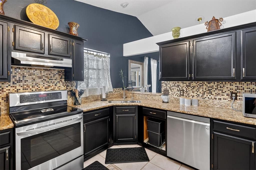 En Venta: $435,000 (3 camas, 2 baños, 1545 Pies cuadrados)