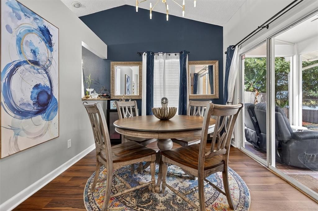 En Venta: $435,000 (3 camas, 2 baños, 1545 Pies cuadrados)