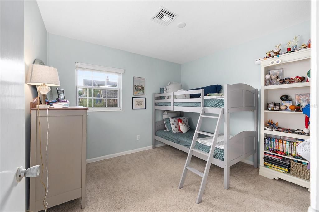 For Sale: $459,000 (3 beds, 3 baths, 1748 Square Feet)