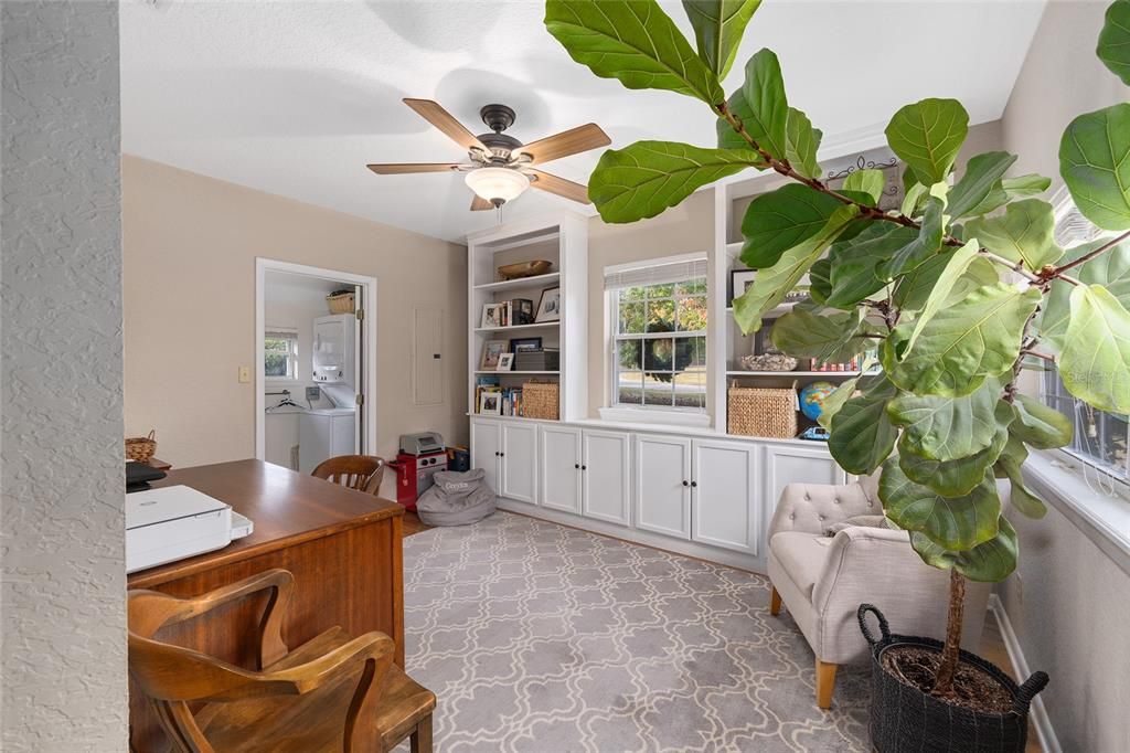 For Sale: $459,000 (3 beds, 3 baths, 1748 Square Feet)