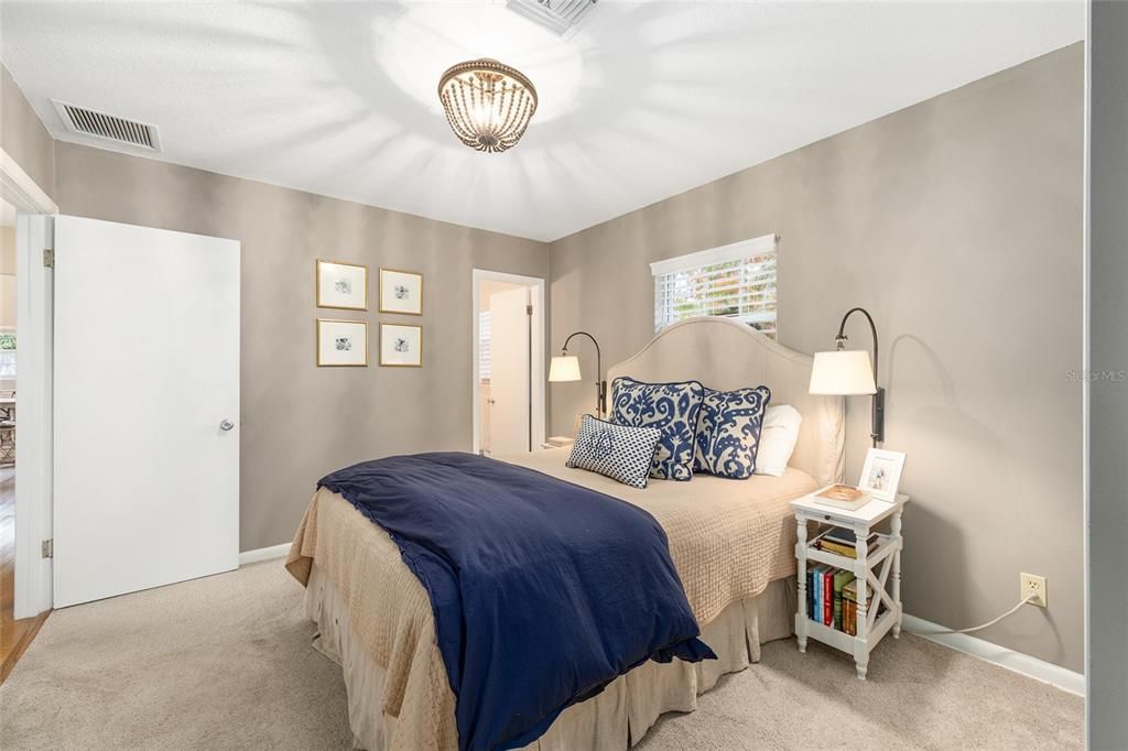 For Sale: $459,000 (3 beds, 3 baths, 1748 Square Feet)