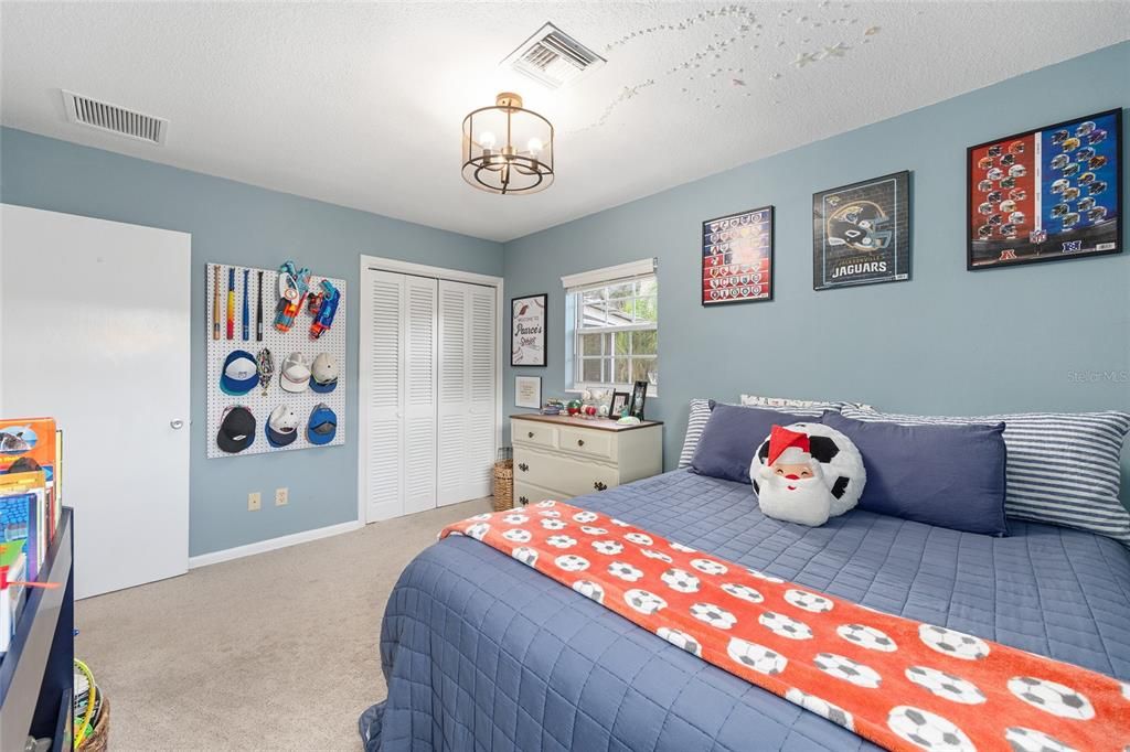 For Sale: $459,000 (3 beds, 3 baths, 1748 Square Feet)