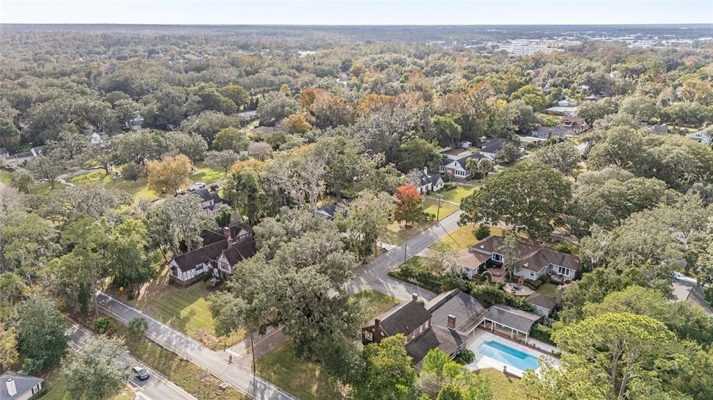 For Sale: $459,000 (3 beds, 3 baths, 1748 Square Feet)