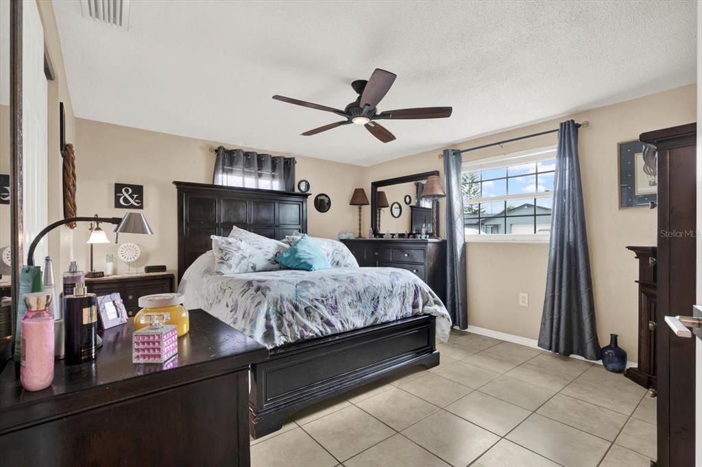 En Venta: $239,000 (2 camas, 1 baños, 1004 Pies cuadrados)