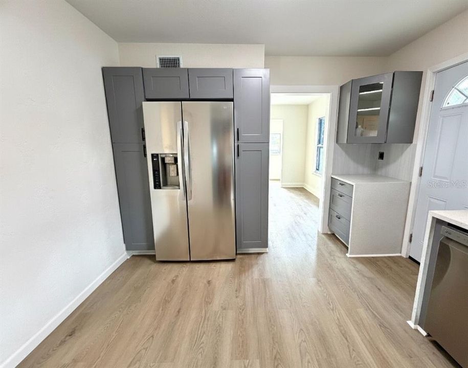 For Sale: $635,000 (3 beds, 2 baths, 1168 Square Feet)