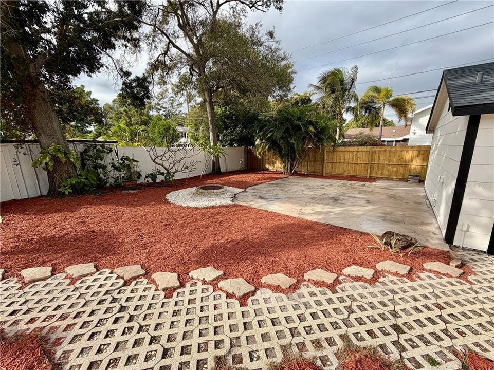 For Sale: $635,000 (3 beds, 2 baths, 1168 Square Feet)