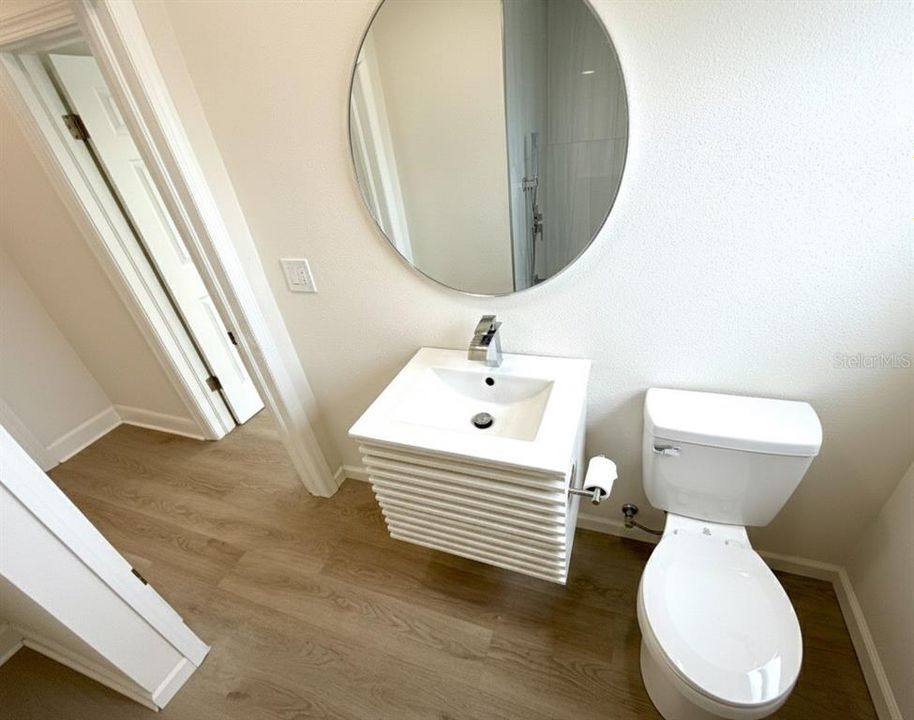 For Sale: $635,000 (3 beds, 2 baths, 1168 Square Feet)