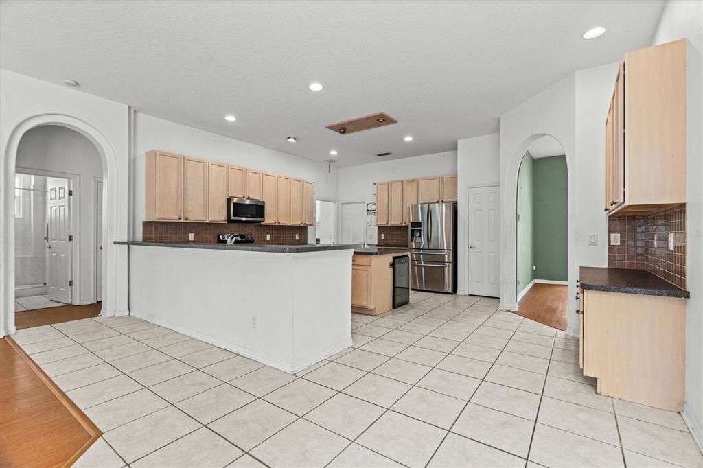 На продажу: $799,998 (5 спален, 4 ванн, 2938 Квадратных фут)