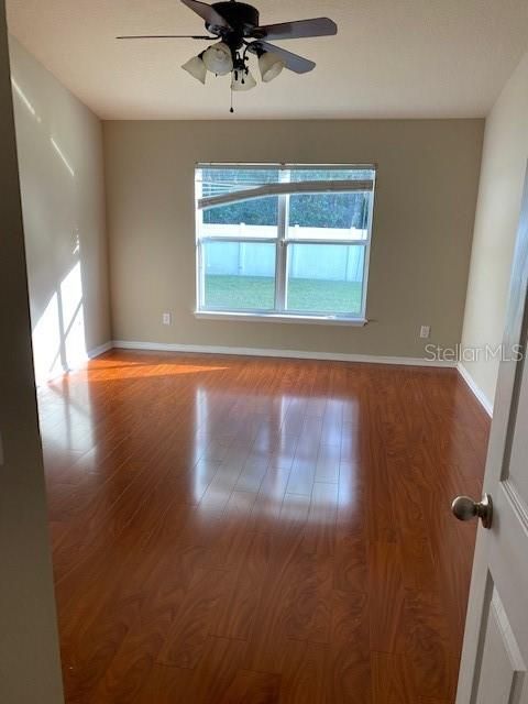 出租: $2,700 (4 贝兹, 3 浴室, 2205 平方英尺)