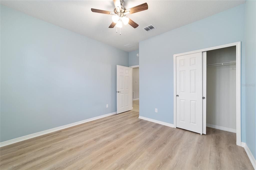 待售: $389,900 (2 贝兹, 2 浴室, 1676 平方英尺)