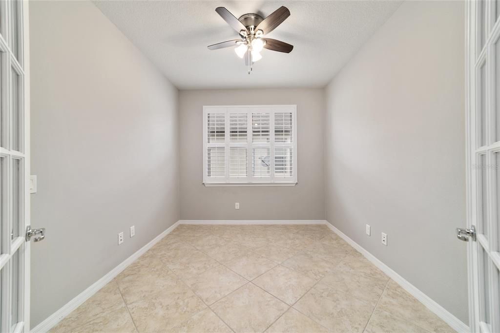 待售: $389,900 (2 贝兹, 2 浴室, 1676 平方英尺)