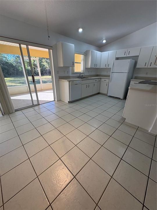 For Rent: $1,500 (3 beds, 2 baths, 1257 Square Feet)