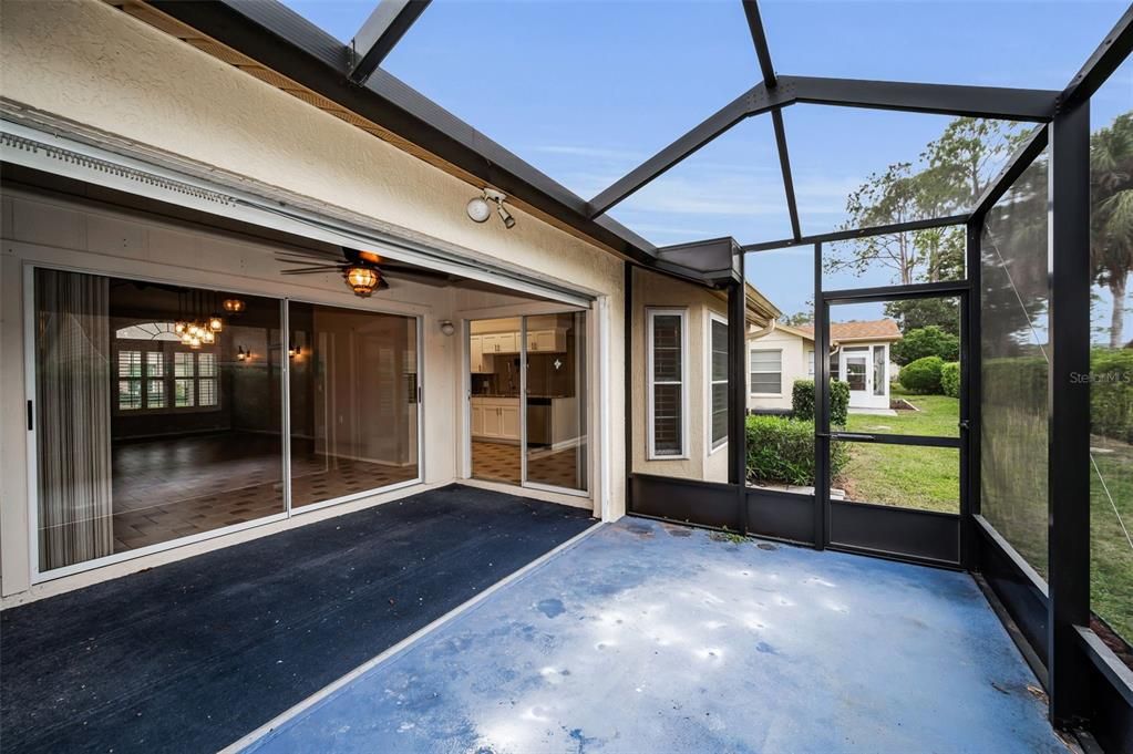 На продажу: $329,900 (2 спален, 2 ванн, 1549 Квадратных фут)