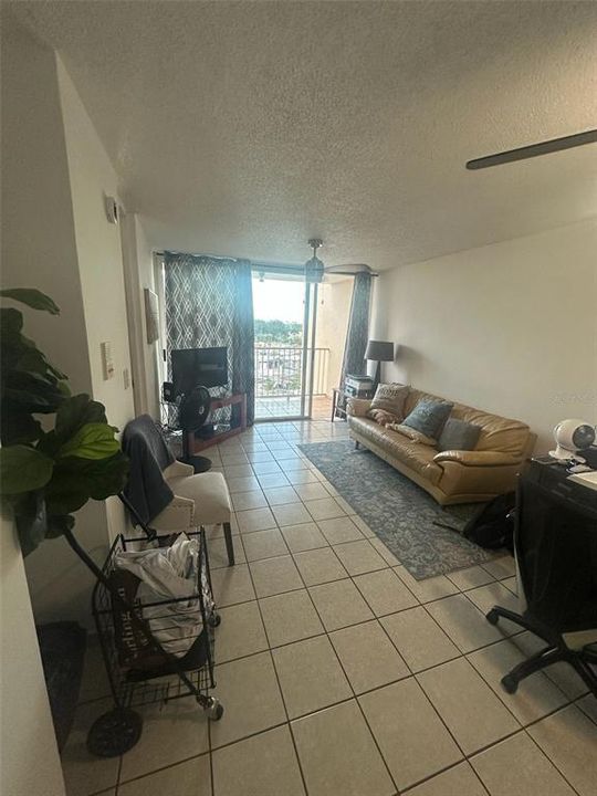 En Renta: $1,000 (1 camas, 1 baños, 302 Pies cuadrados)