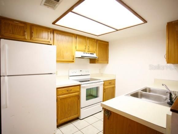 For Rent: $1,250 (2 beds, 2 baths, 1070 Square Feet)