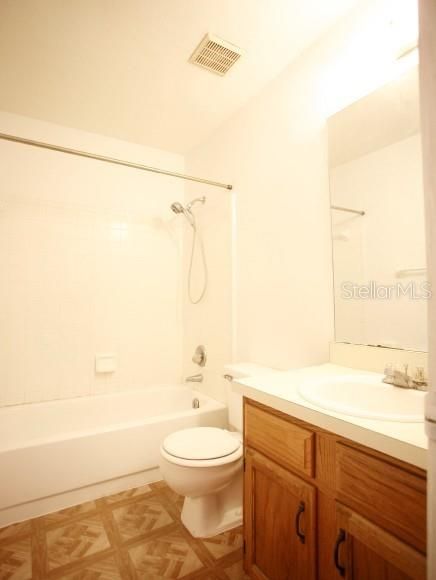 For Rent: $1,250 (2 beds, 2 baths, 1070 Square Feet)