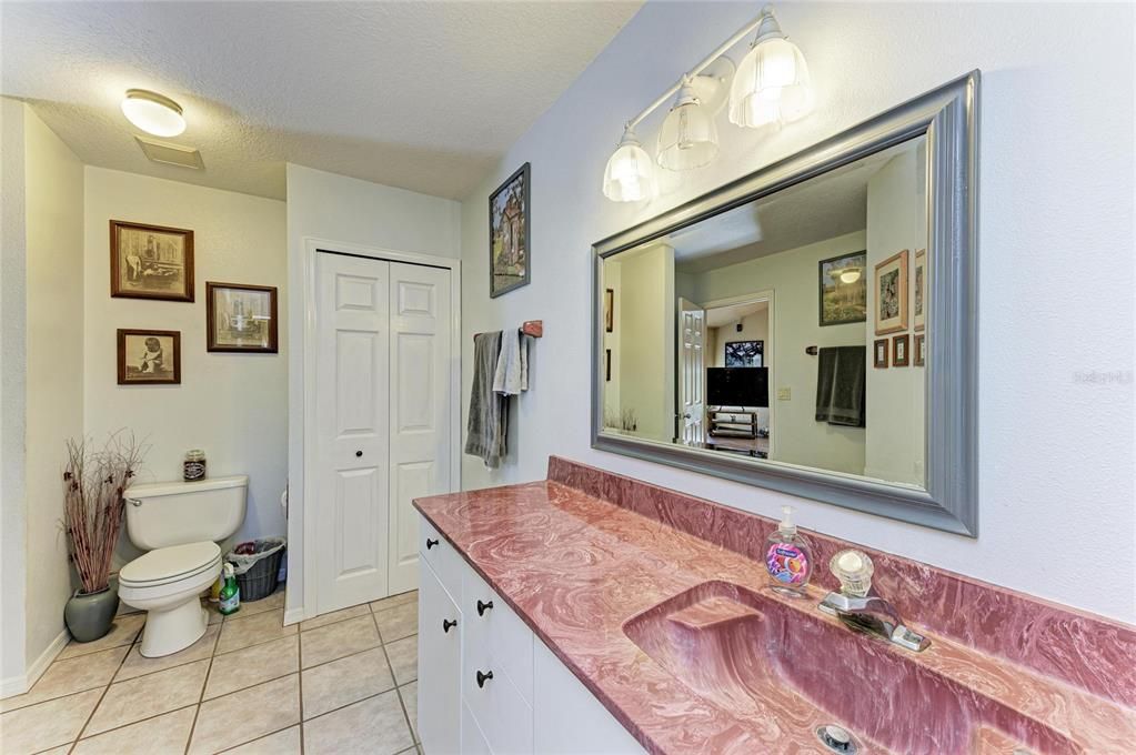 На продажу: $565,000 (3 спален, 2 ванн, 1392 Квадратных фут)