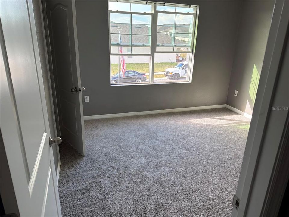 En Venta: $399,000 (5 camas, 3 baños, 2601 Pies cuadrados)