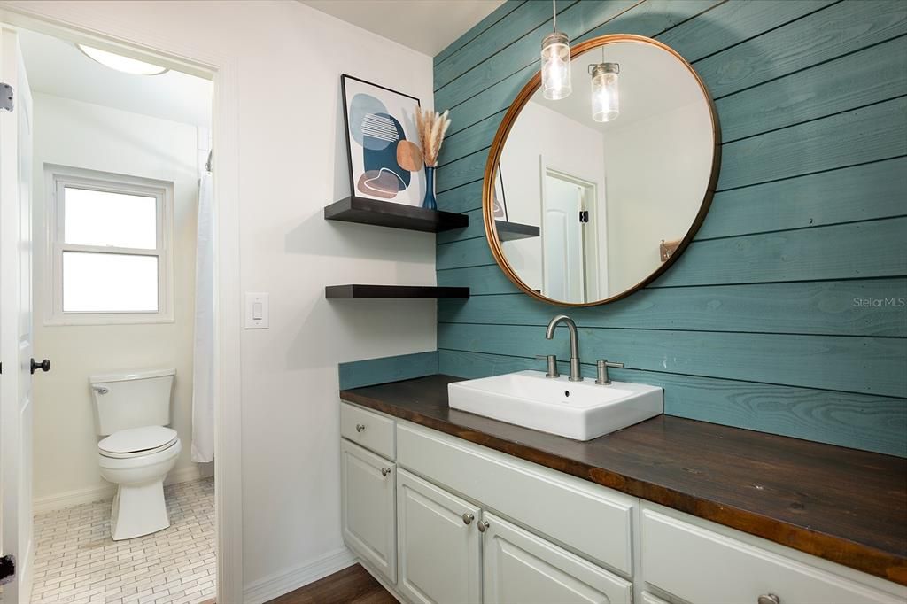 En Venta: $468,900 (3 camas, 2 baños, 1629 Pies cuadrados)