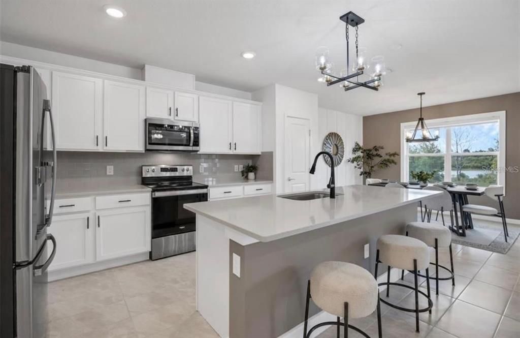 For Rent: $3,500 (5 beds, 3 baths, 2615 Square Feet)